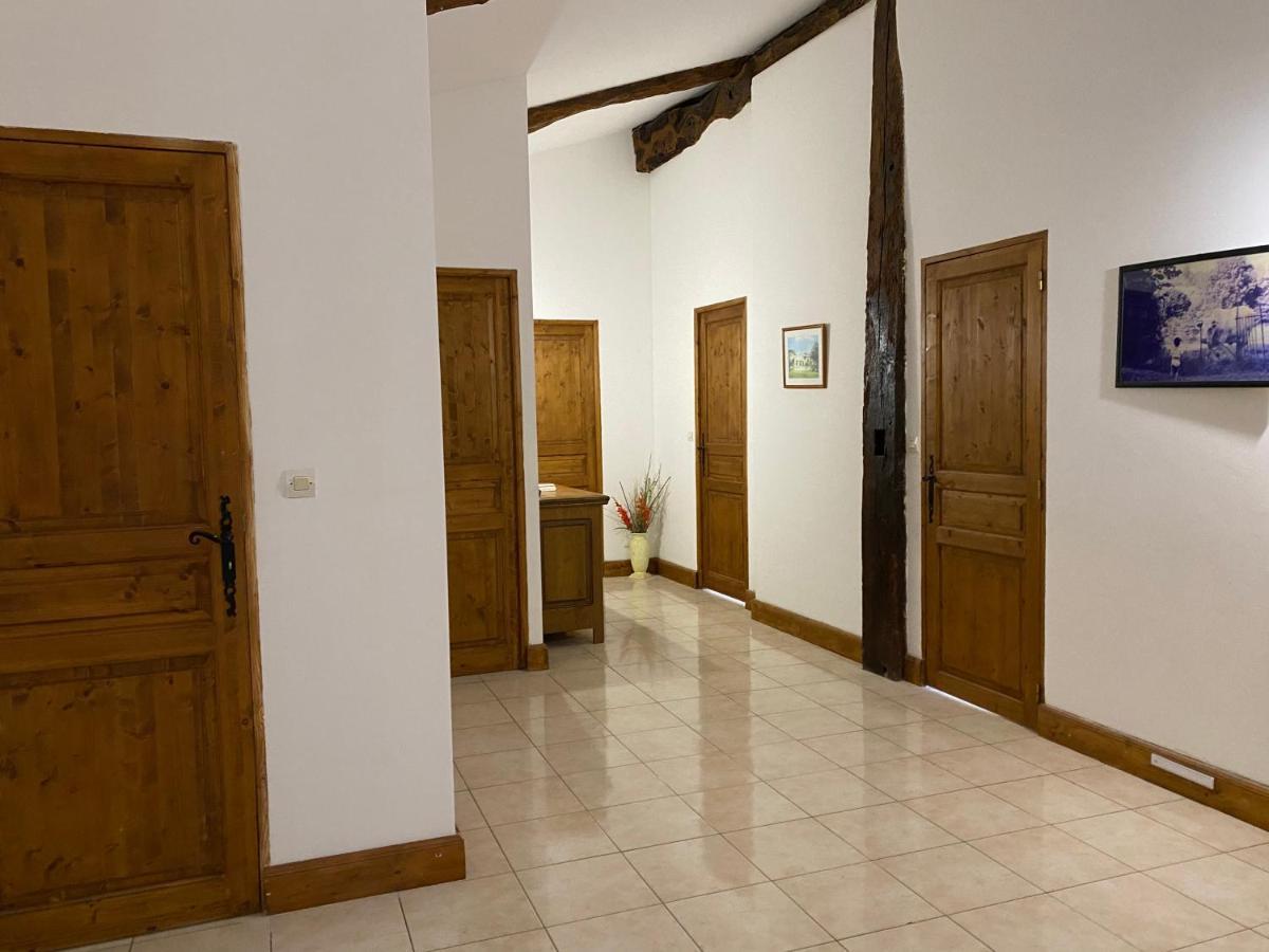 Maison Entre Dordogne Et Gironde Avec Piscine Minzac Extérieur photo