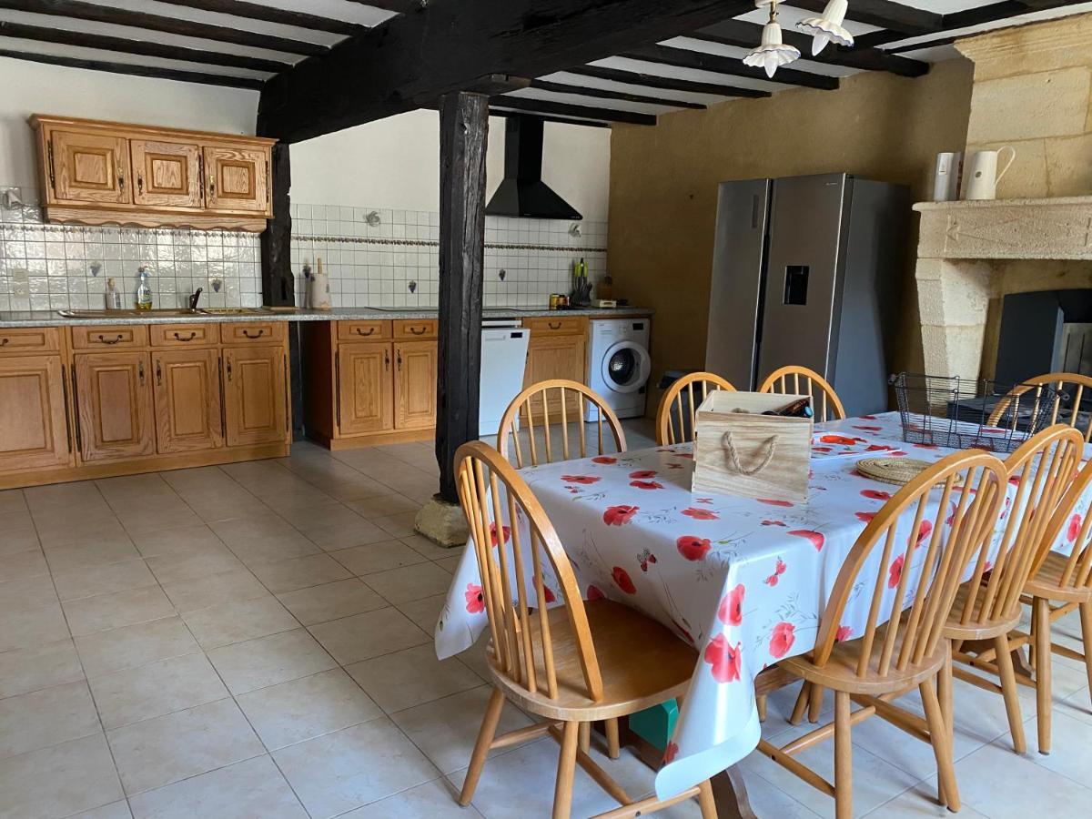 Maison Entre Dordogne Et Gironde Avec Piscine Minzac Extérieur photo